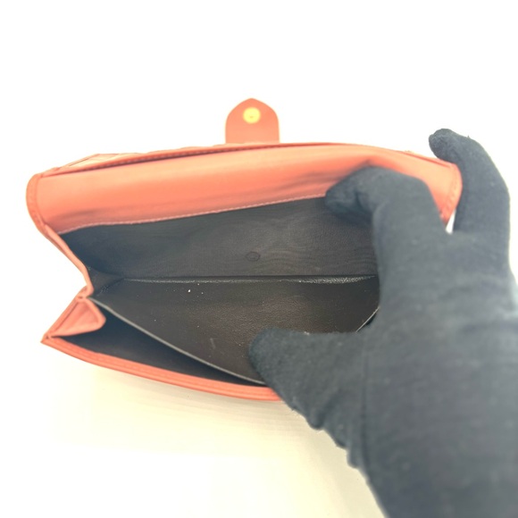 Gucci GG Canvas Wallet with Gold Chain - Picture 9 of 11